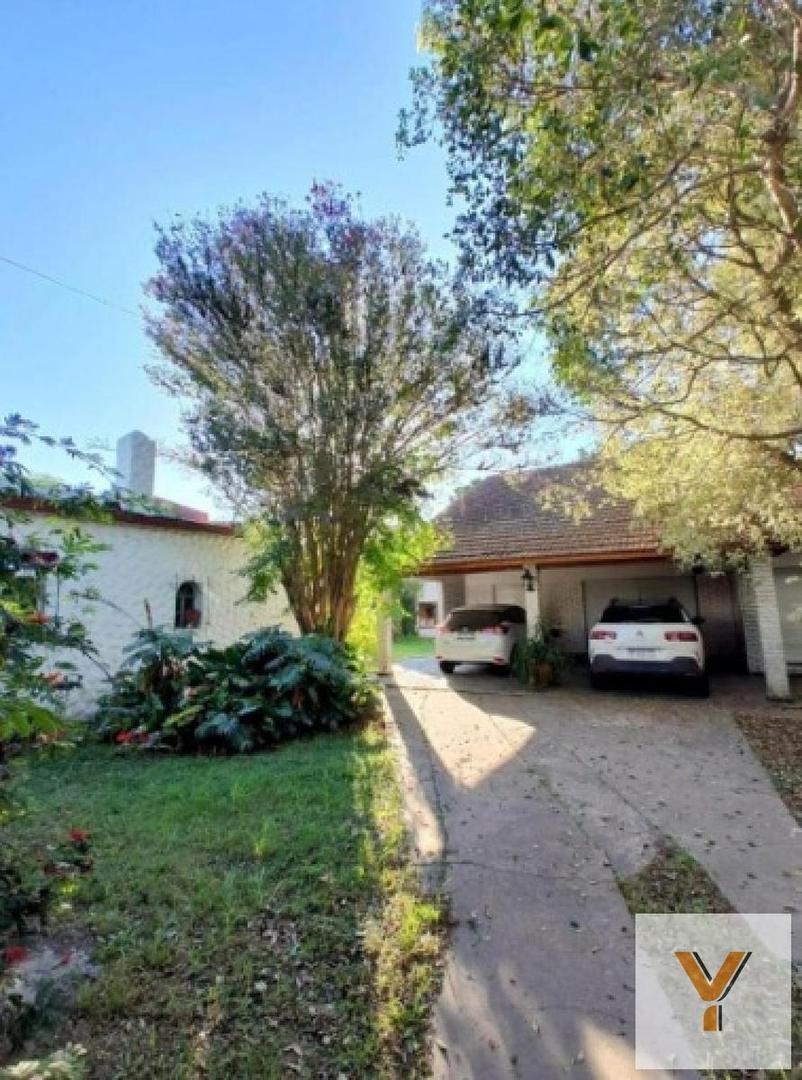 Casa en Venta en Berazategui, USD 170.000
