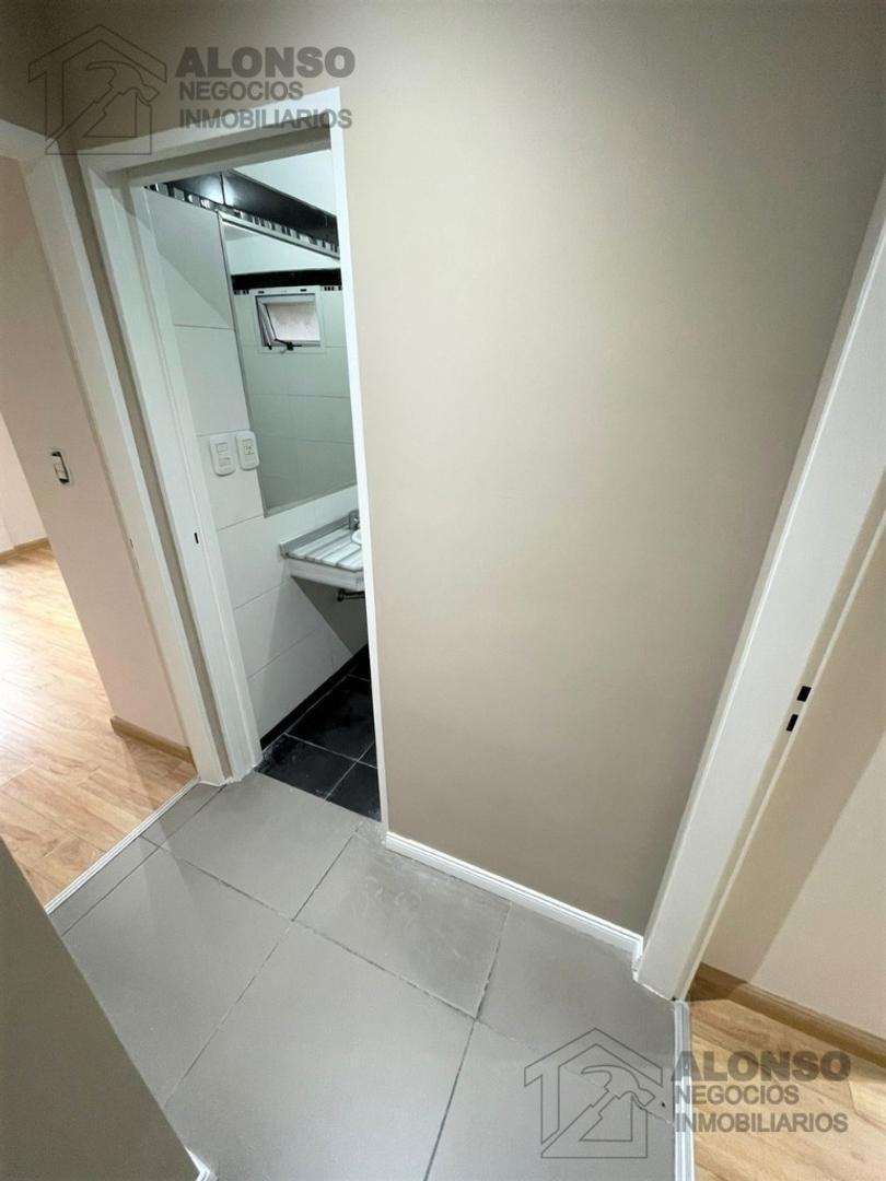 DEPARTAMENTO DE 3 AMBIENTES CON BALCON EN VENTA EN LANÚS