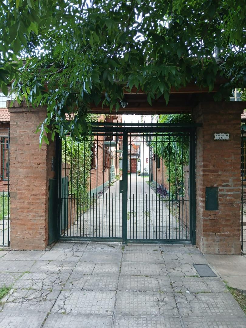 NUEVO VALOR Ph de 3 ambientes en Castelar con cochera