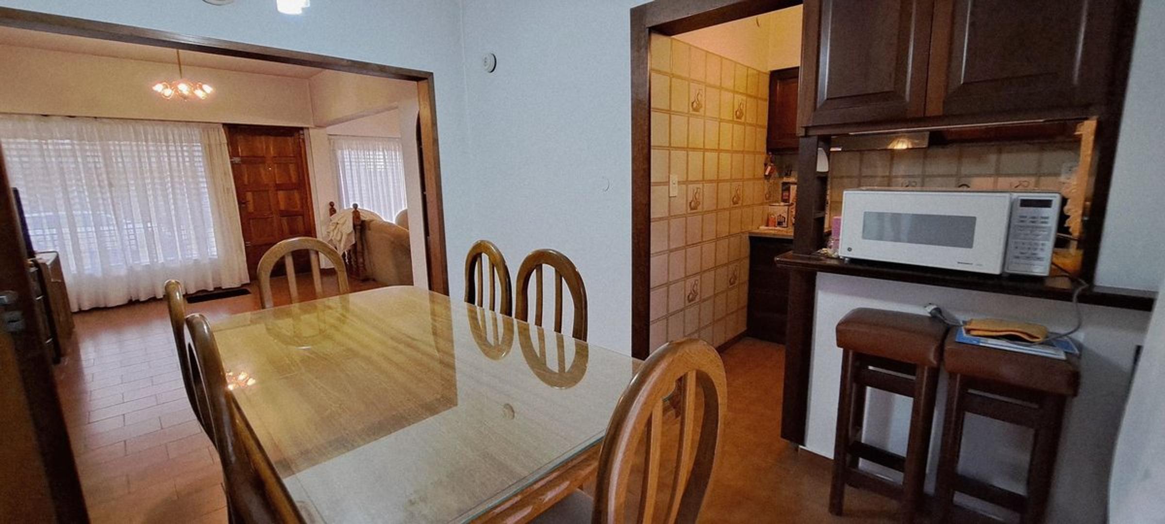 Casa en Venta en Bernal Oeste, USD 130.000