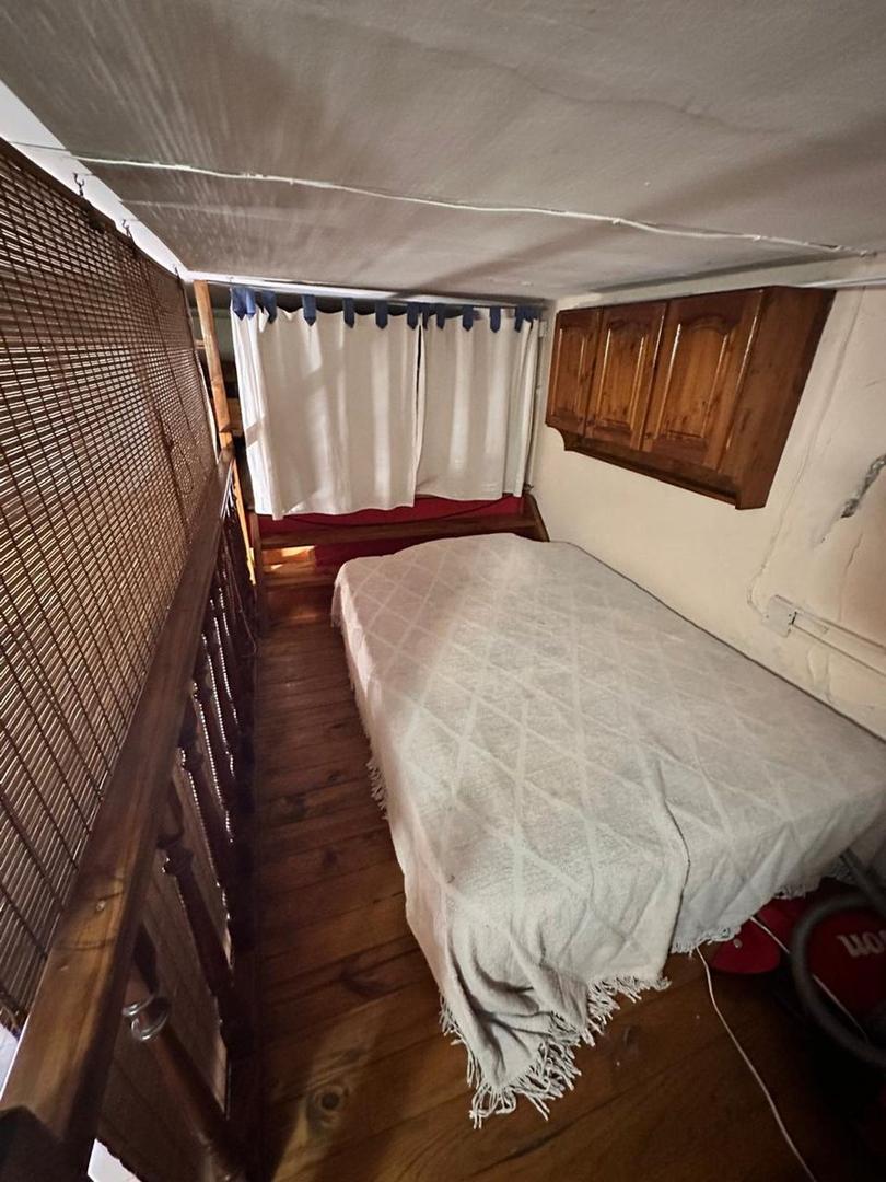 Depto Tipo Casa 5 ambientes con 2 baños
