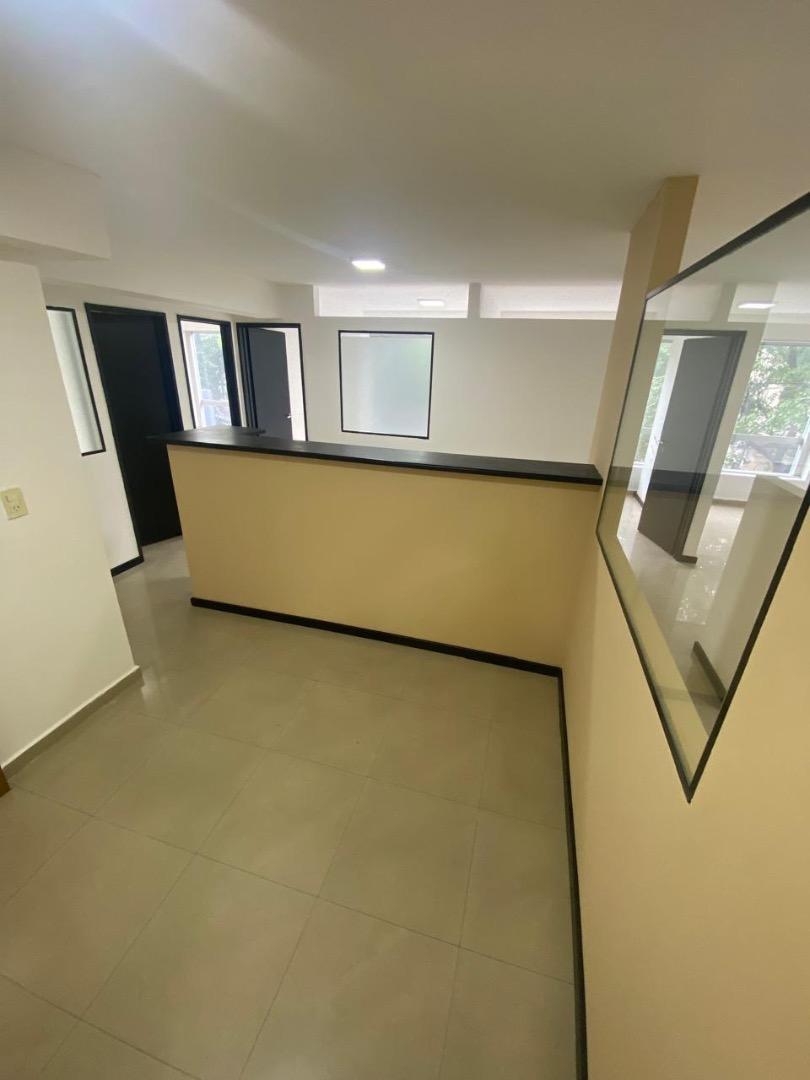 Santa Fe 1700, Piso 02