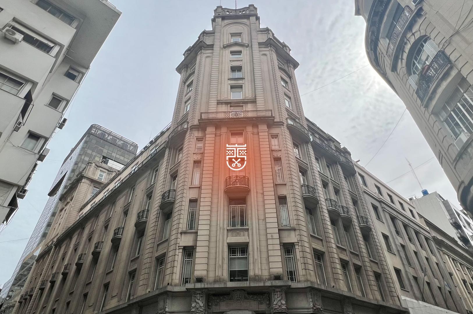 Pago en Pesos - Edificio en Block de 13.634m2