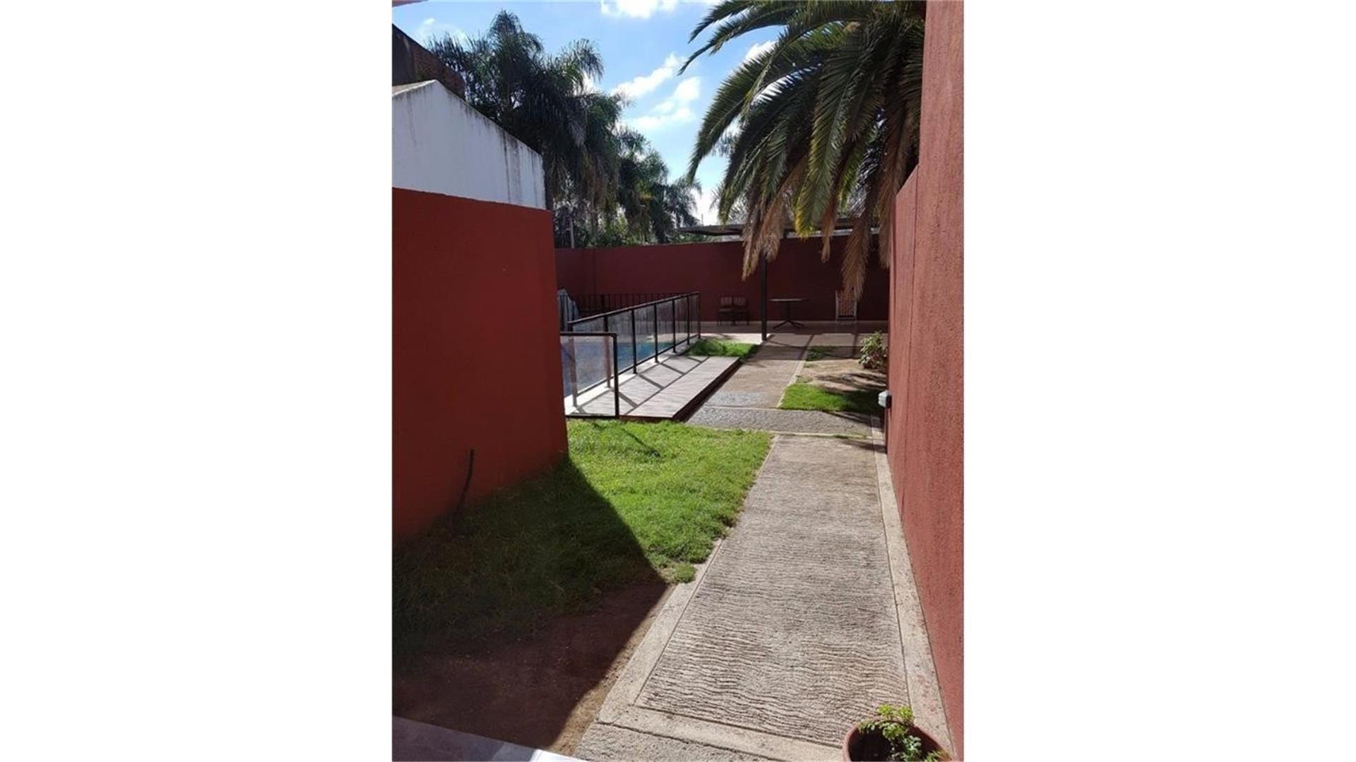 Departamento en Alquiler en Alto Alberdi, $ 490.000