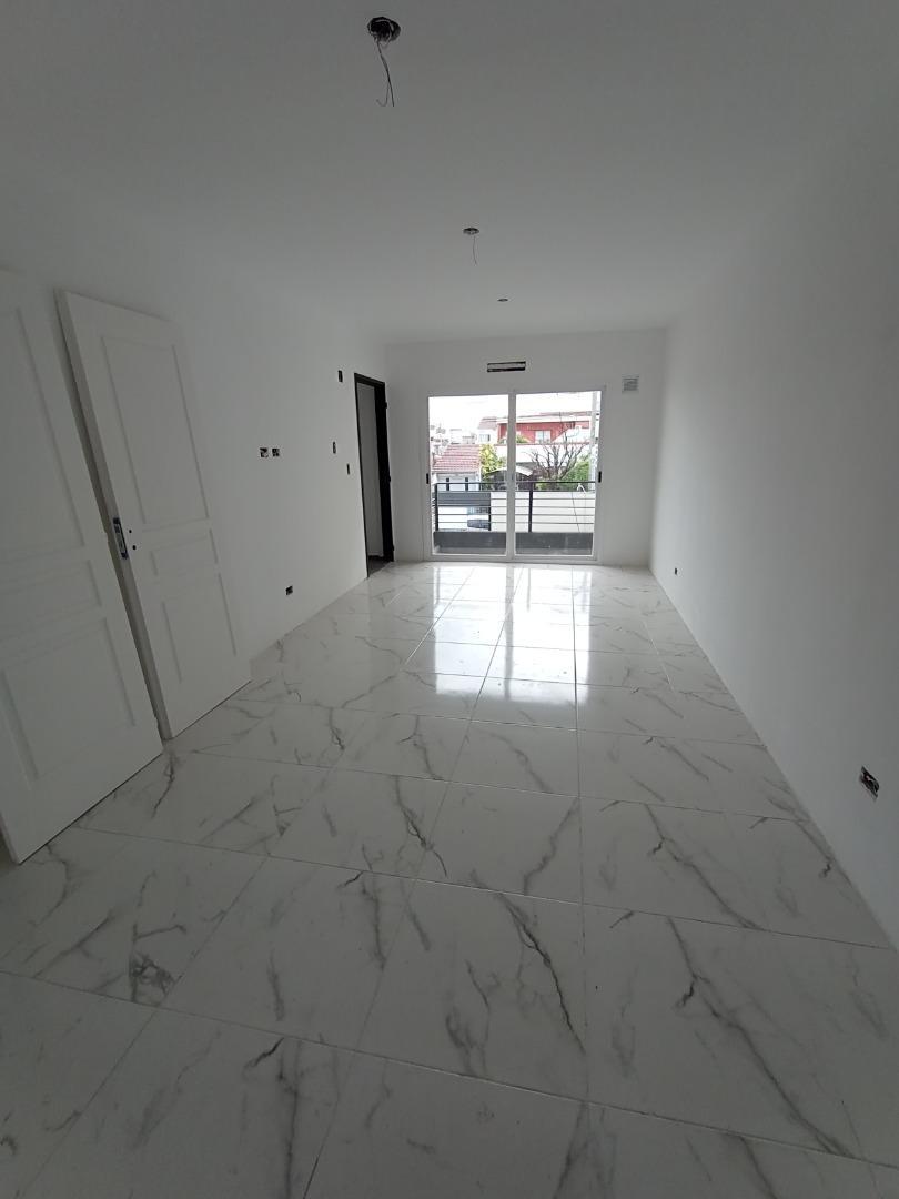 Belisario Roldan 1255