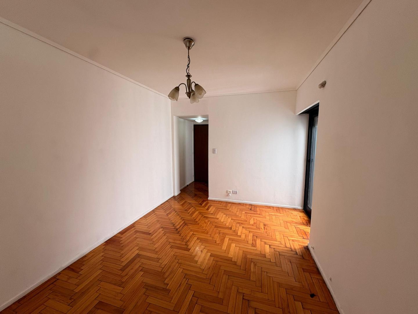 Congreso 1500, Piso 7