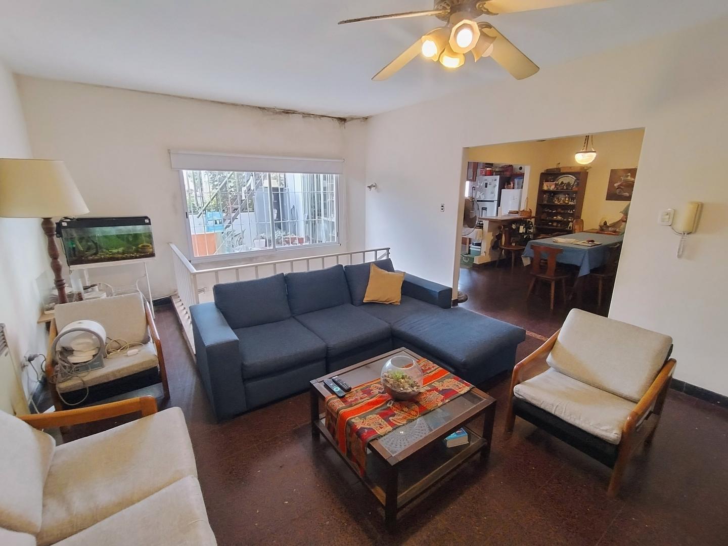 VENTA CASA CON LOCAL AMPLIO EN BARRIO ESPAÑA Y HOSPITALES