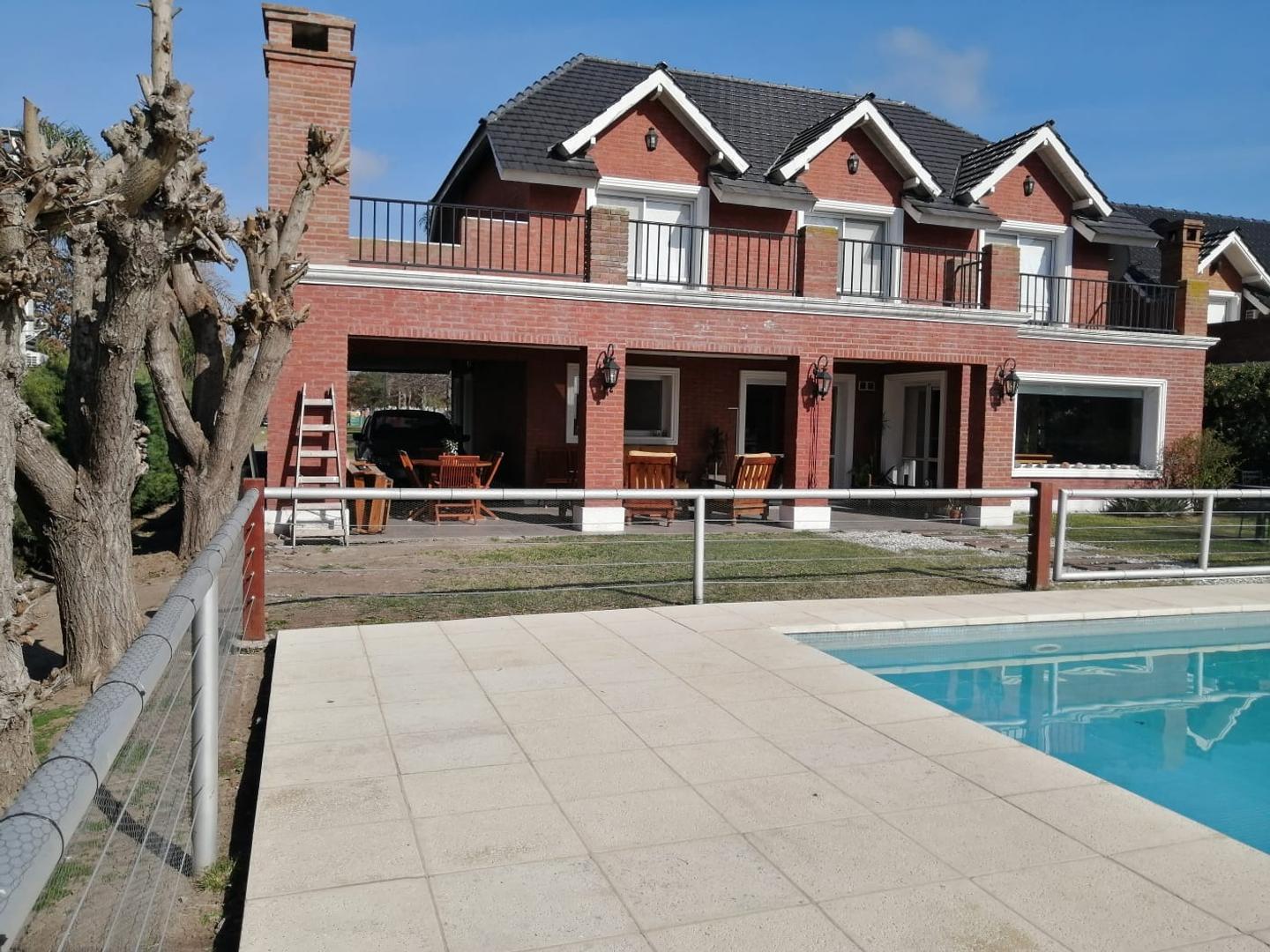 Casa en Alquiler de 3 dormitorios