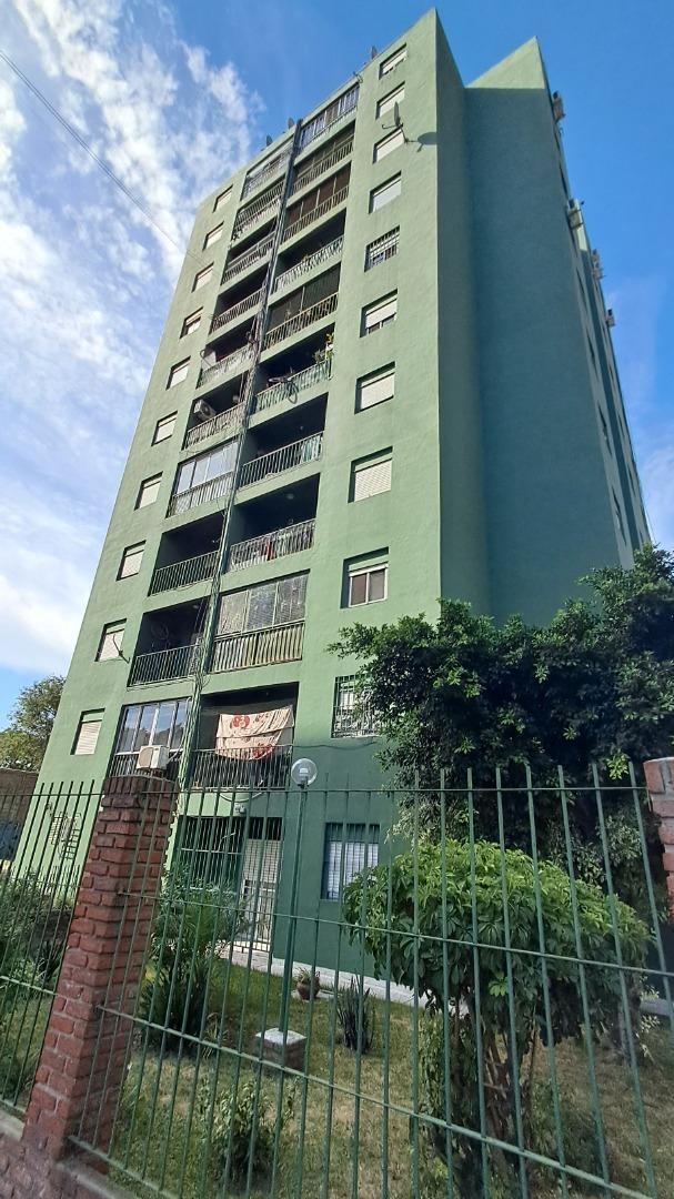 Camino General Belgrano 3000, Piso 2