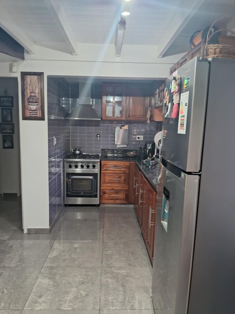 Casaquinta En Alquiler En Pilar