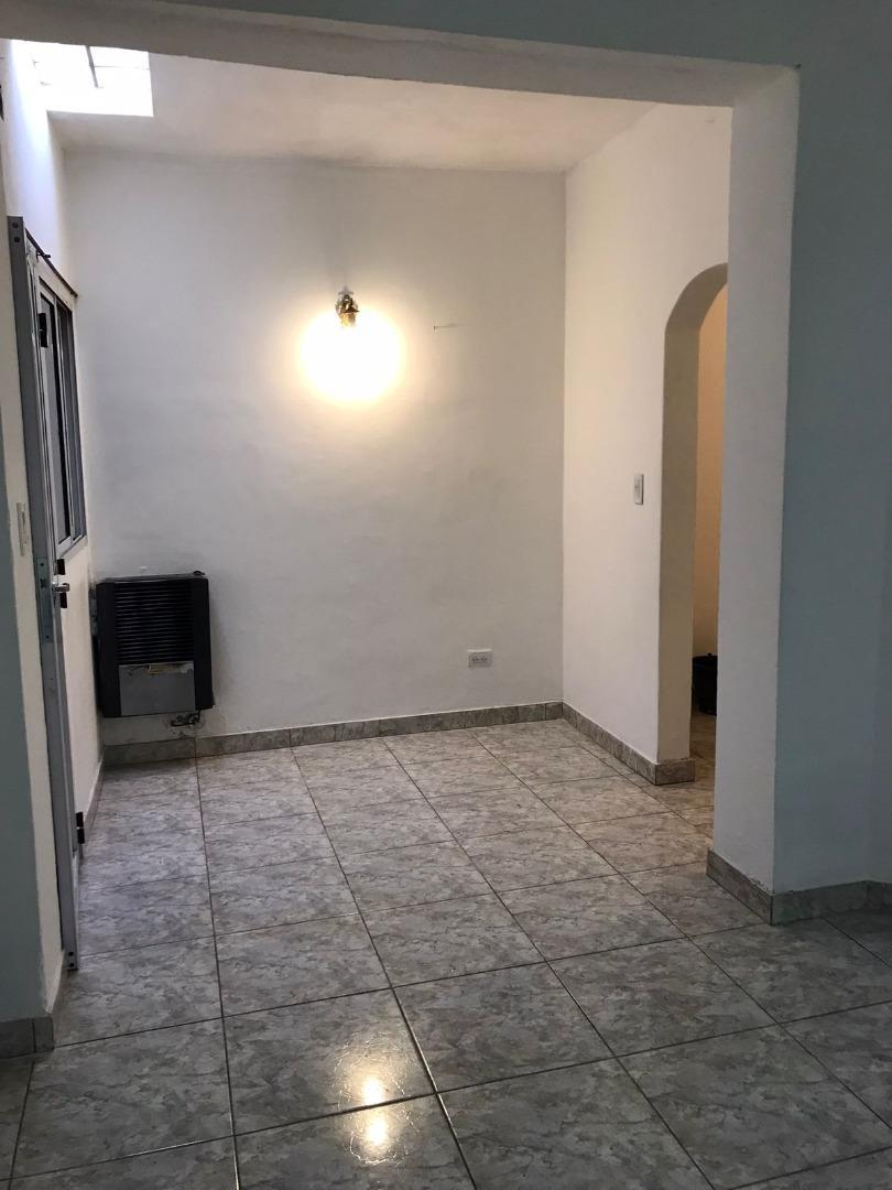 DEPARTAMENTO 3 AMBIENTES PLANTA BAJA