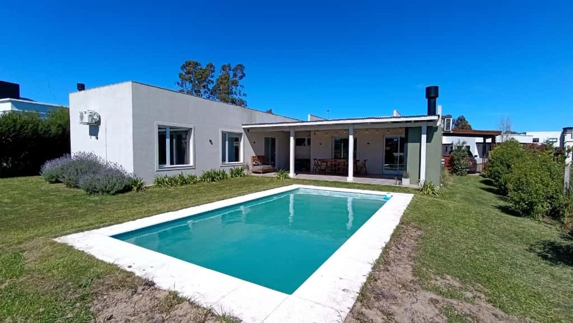 CASA ALQUILER TEMPORAL CINCO AMBIENTES EN RUMENCO JOVEN