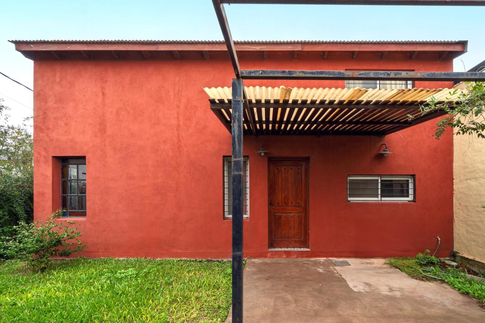 Casa en Venta con 1 cochera
