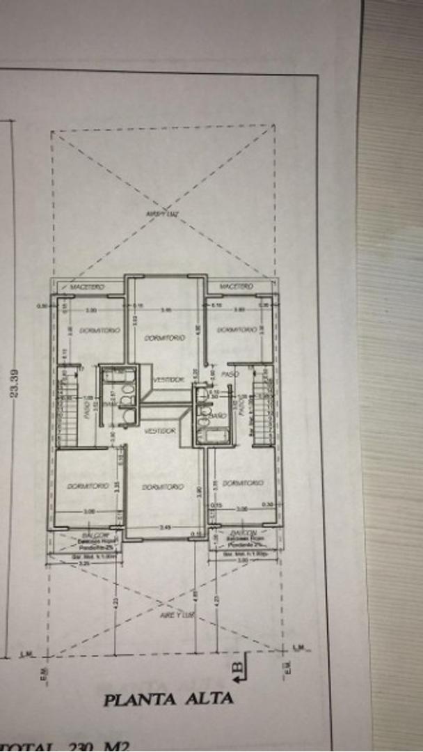 Casa 4 ambientes con 2 baños