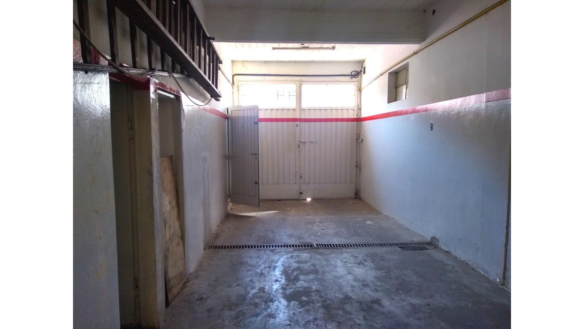 GALPON CON LOCAL Y VIVIENDA