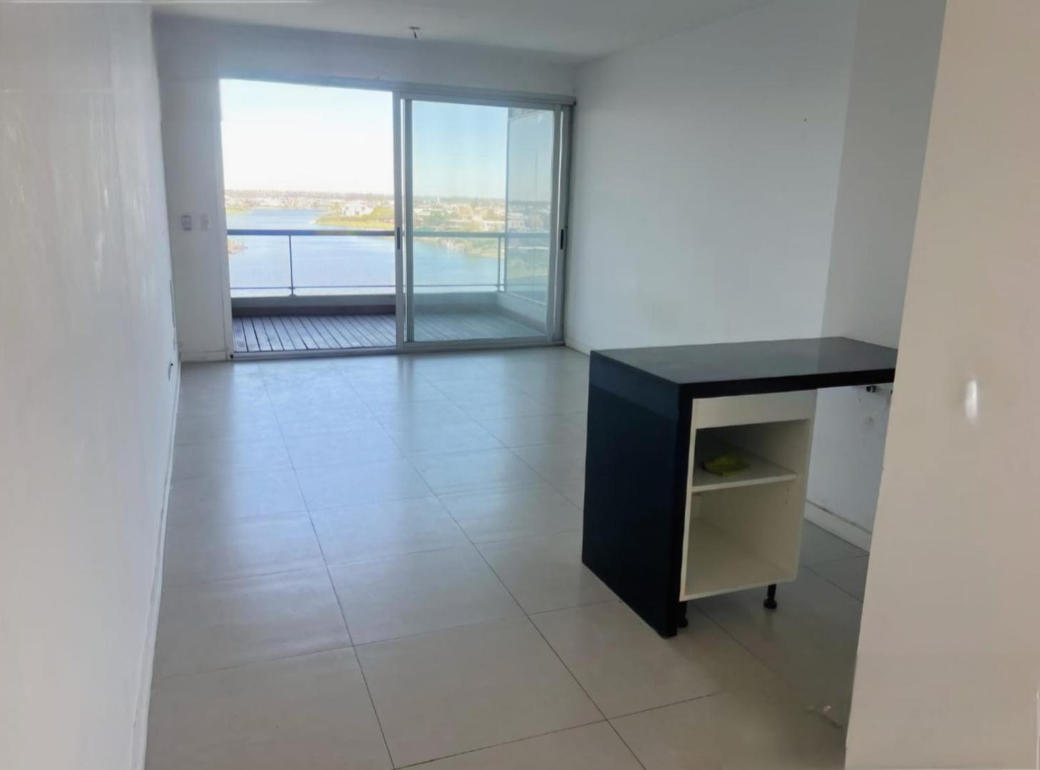 Departamento En Alquiler En Islas Del Golf , Piso 2