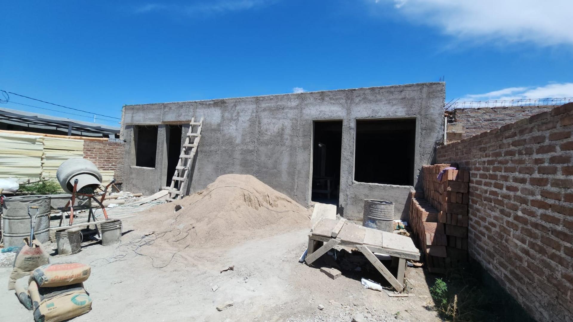 Casa 3 ambientes con 2 baños