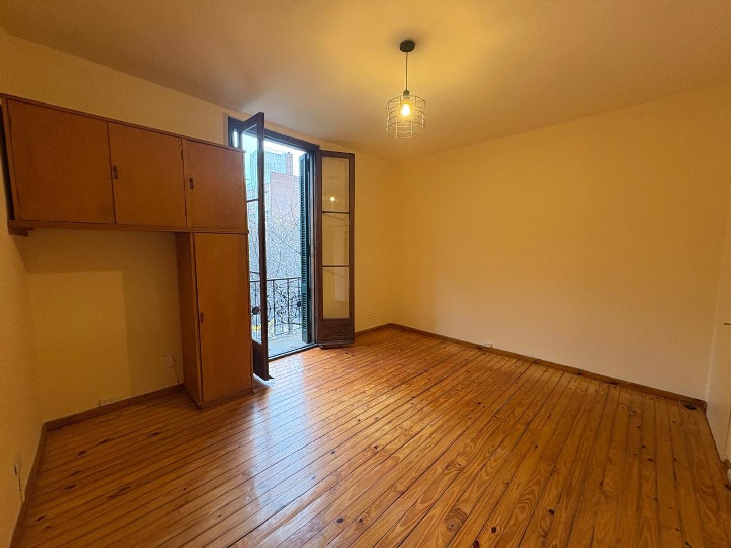 Departamento en Venta 90 años