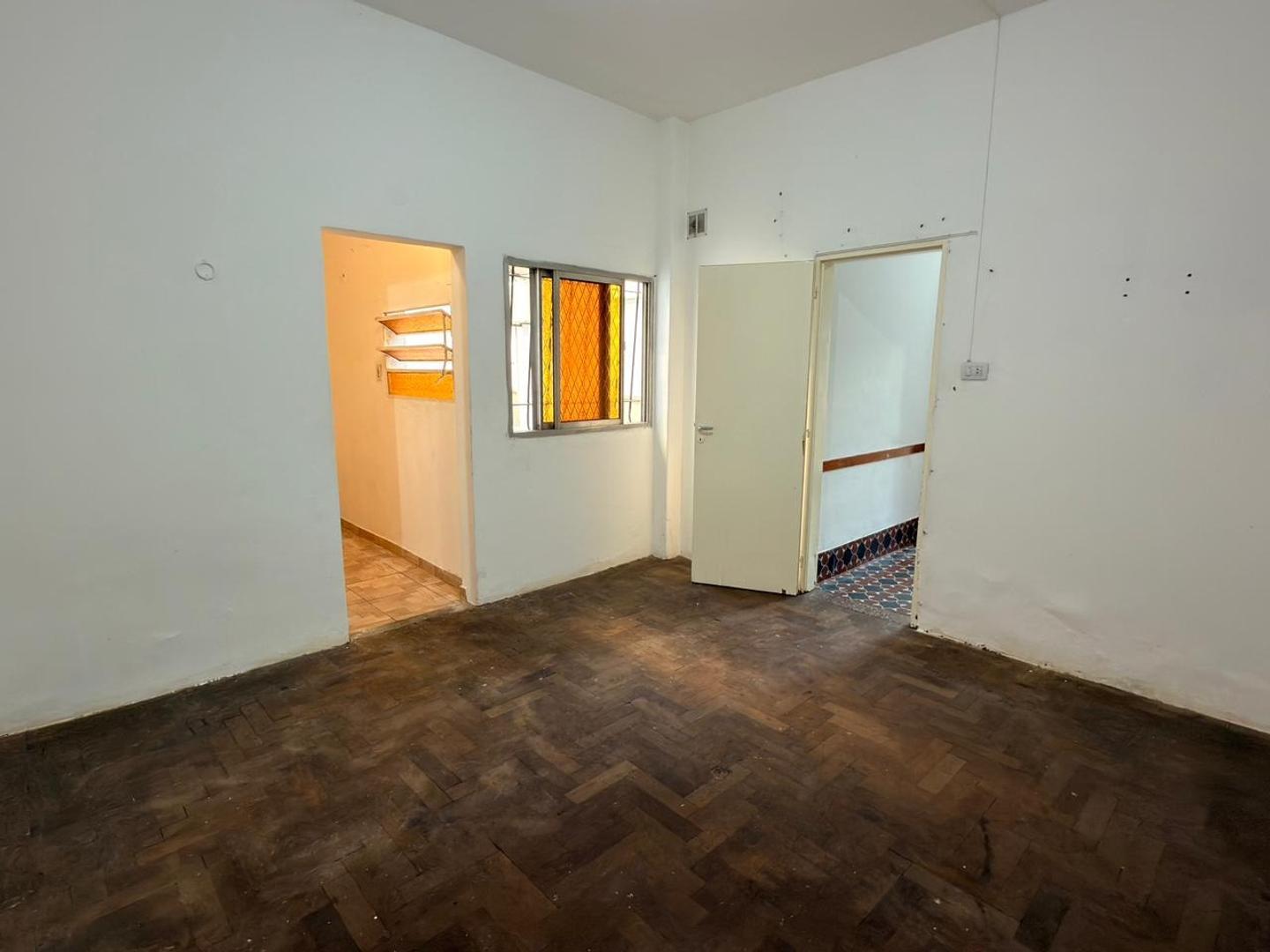 Departamento en Alquiler en Villa Luzuriaga, $ 450.000