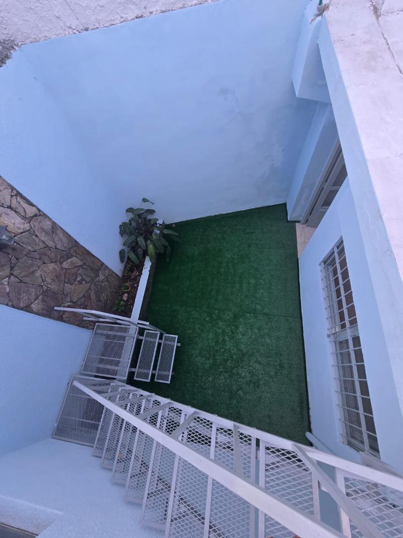 MONOAMBIENTE APTO CREDITO CON PATIO Y TERRAZA