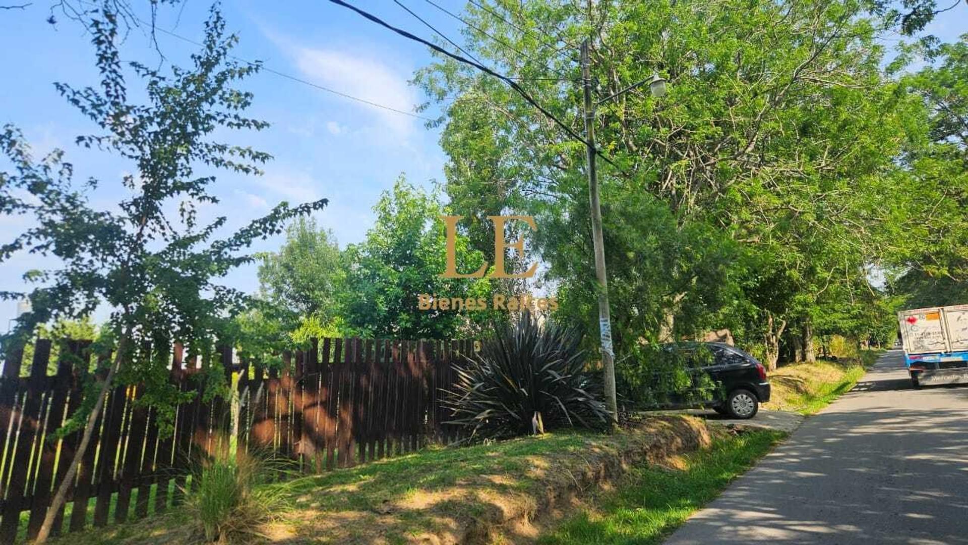 Terreno en Venta, FOS 600