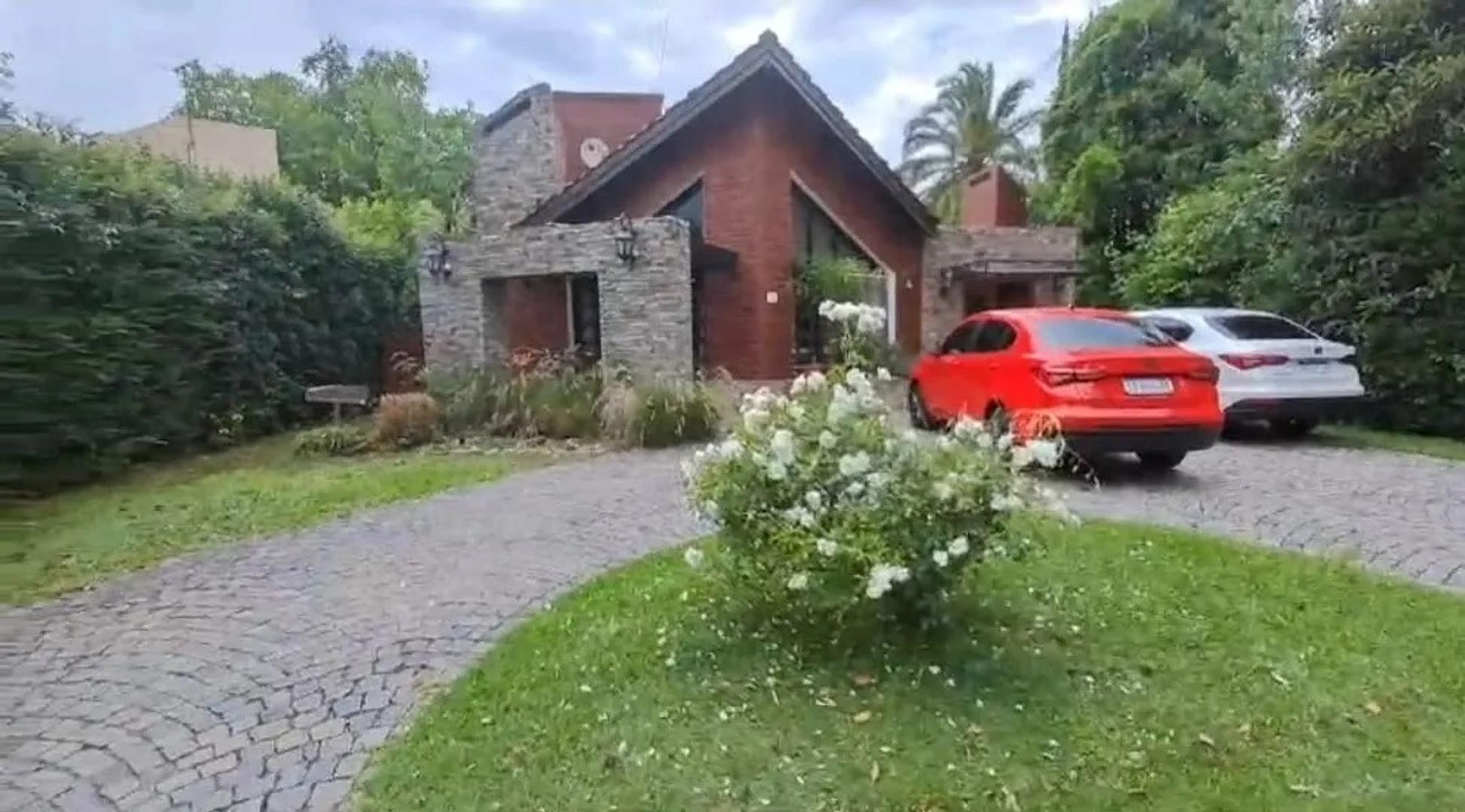CASA VENTA "COUNTRY LAS LAJAS" GRAL. RODRIGUEZ