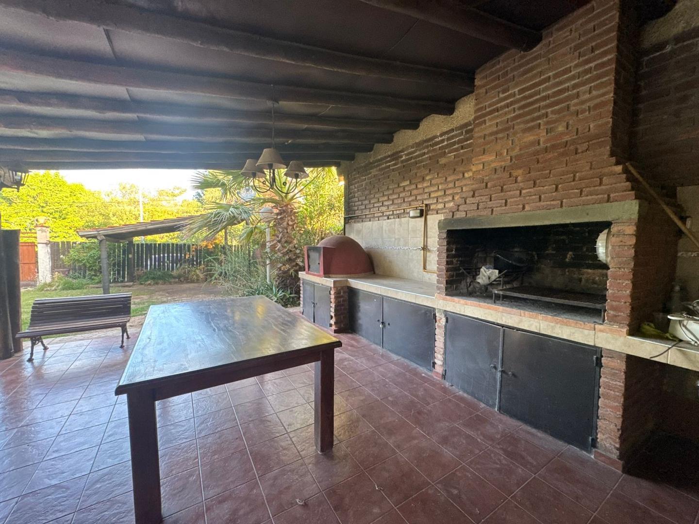 ALQUILO CASA RUTA 82 LAS COMPUERTAS - LUJAN DE CUYO -MENDOZA