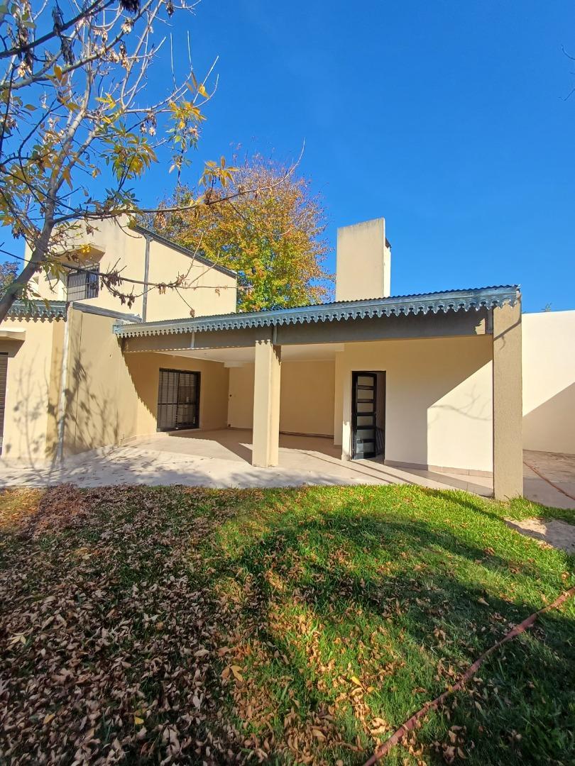 "MODERNA CASA EN LAS PALTAS"