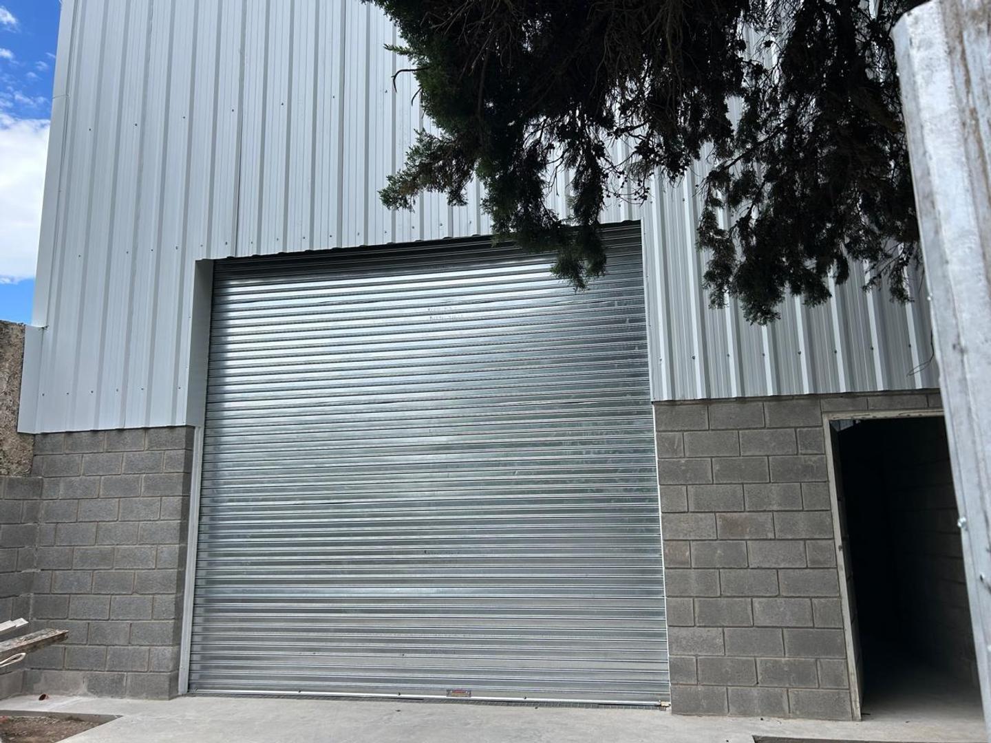 Excelente oportunidad de inversion, galpon nuevo