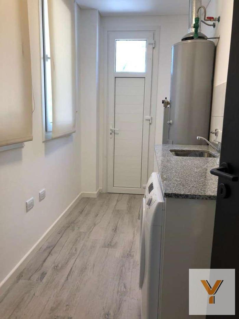Casa 6 ambientes con 3 baños