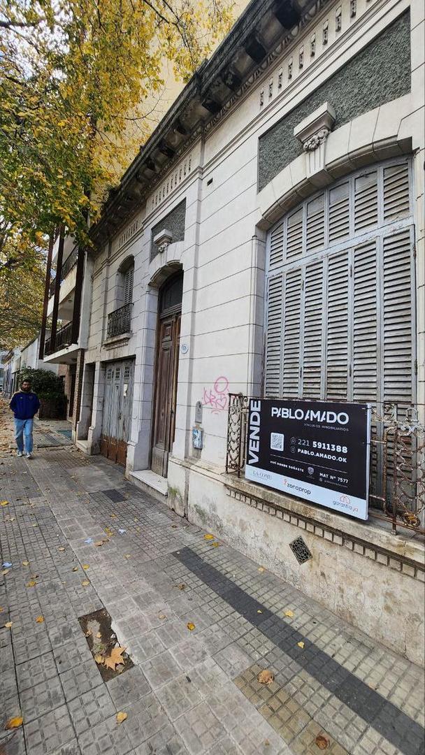 Terreno  en 43 entre  12 Y 13