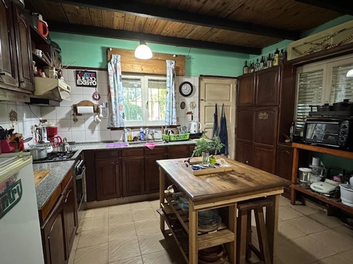 Casa 3 ambientes con 2 baños