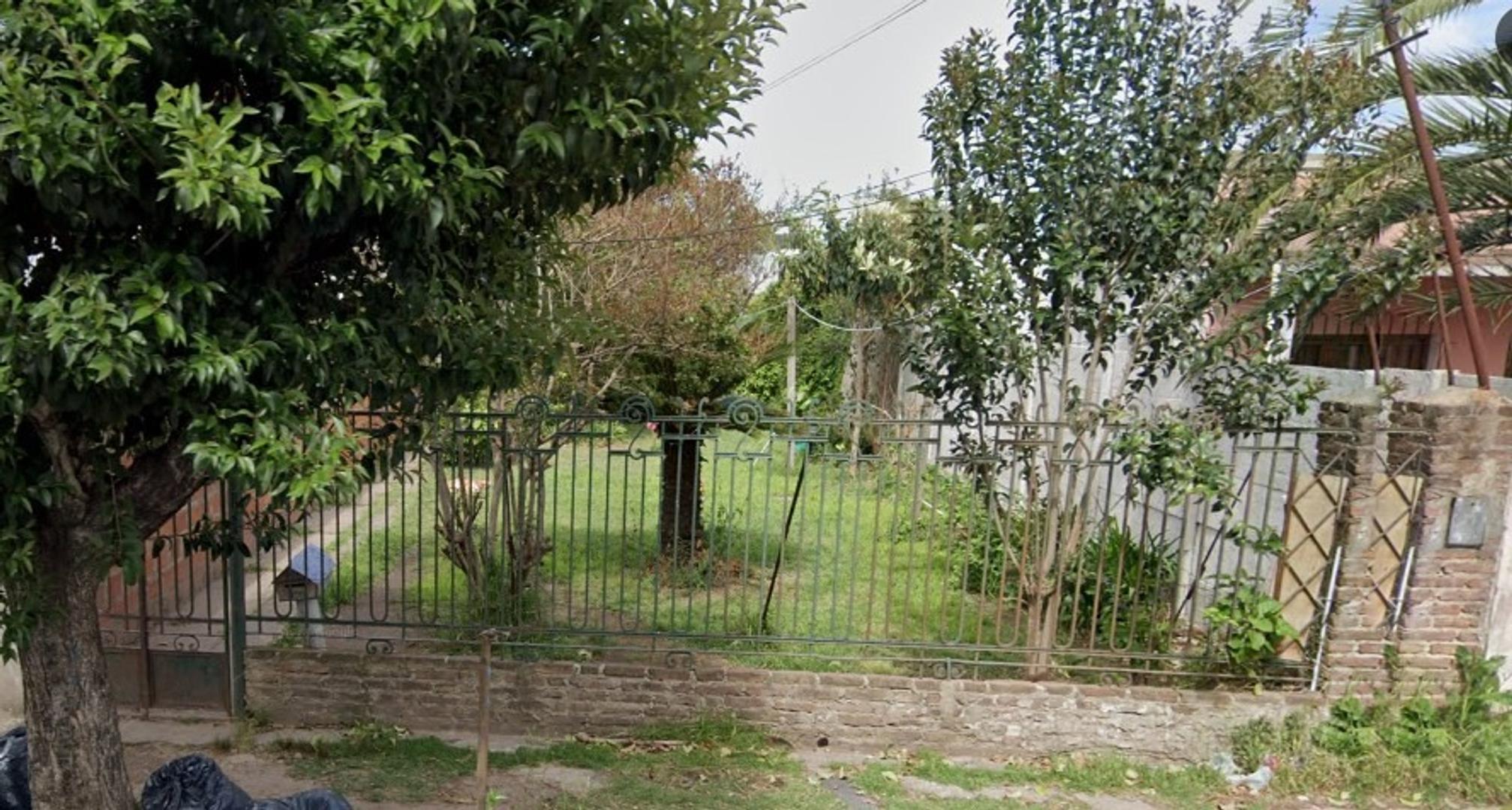 Amplio lote, ideal emprendimiento. 597 m2