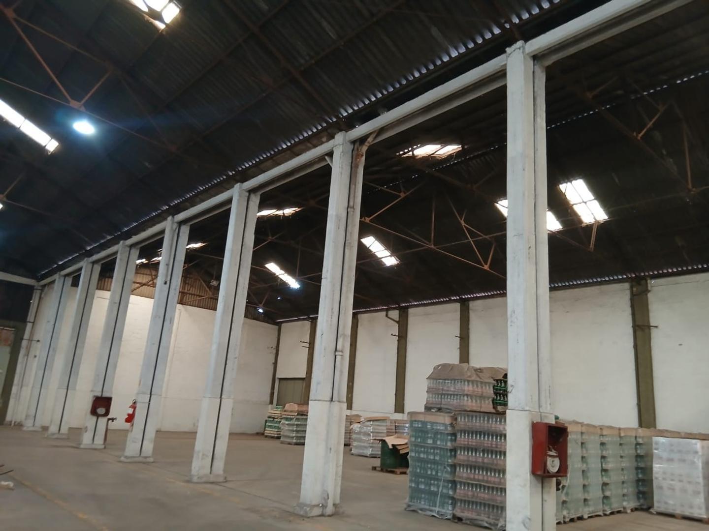 Galpon  E/camion y entre San Lorenzo y Blanco Encalada