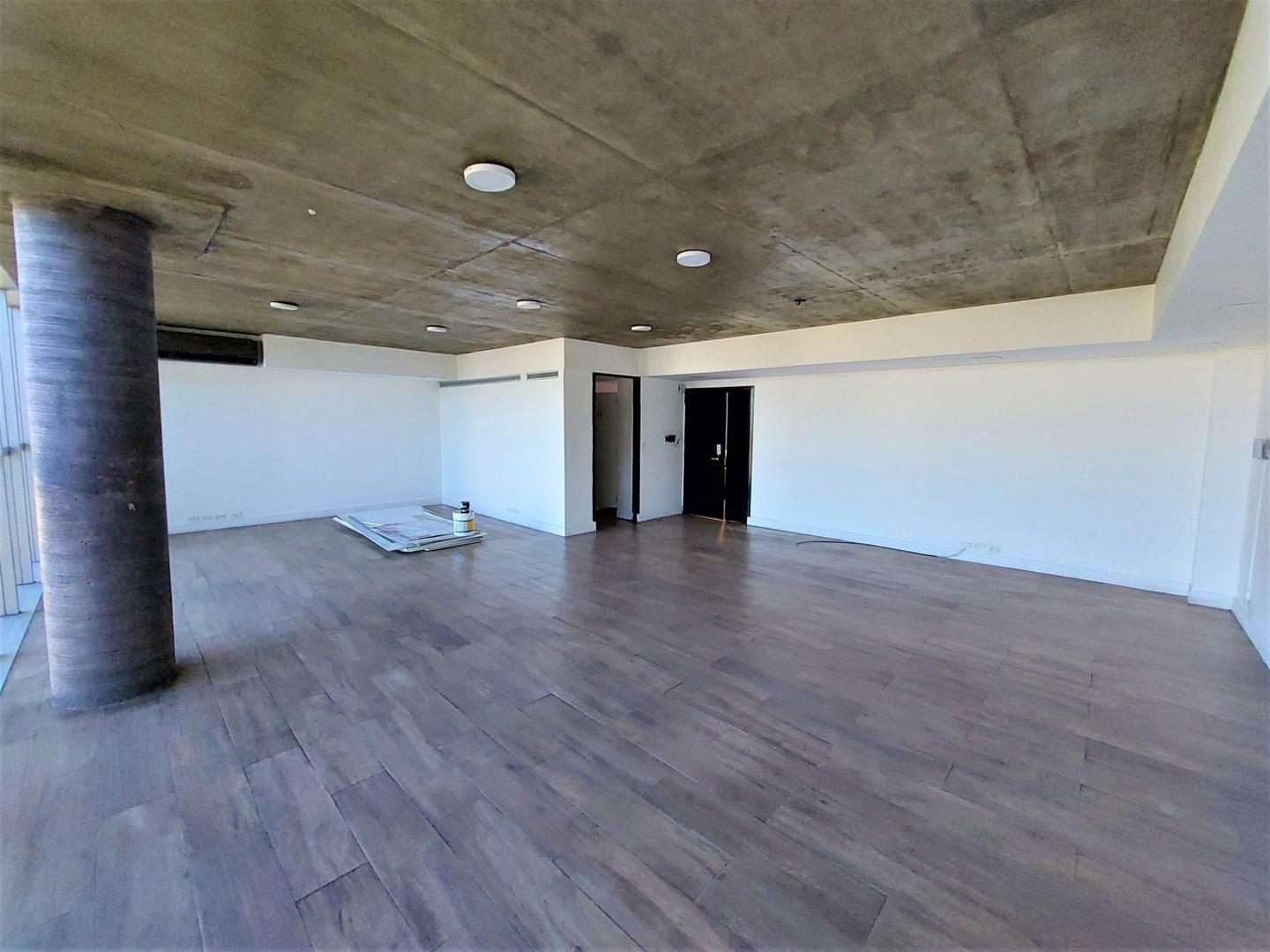 Oficina 2 ambientes con 2 baños