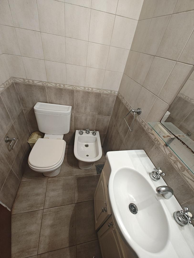 10 Y 530 100, Piso Pb