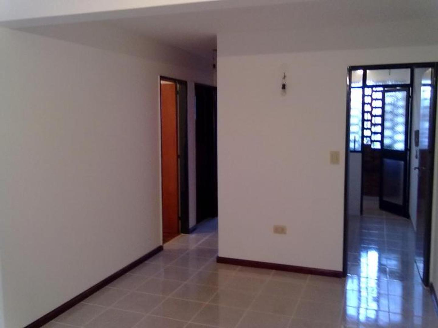 Avenida Yrigoyen 20200