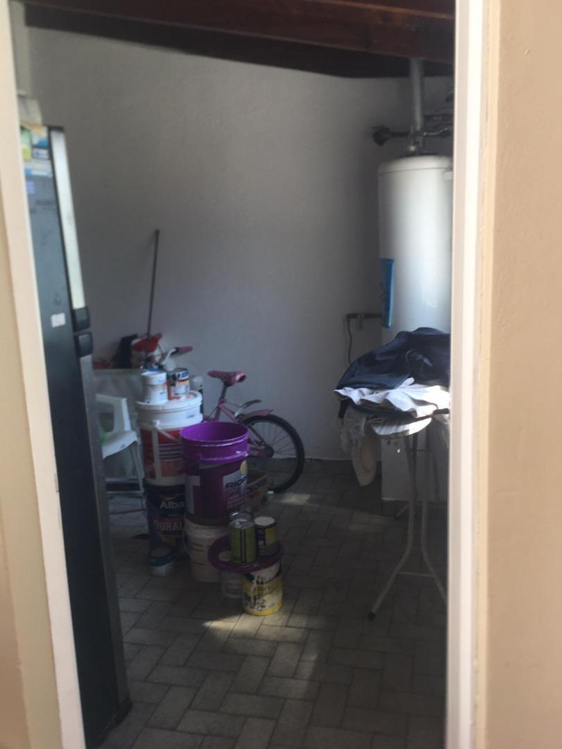 Casa en Venta con 4 cocheras