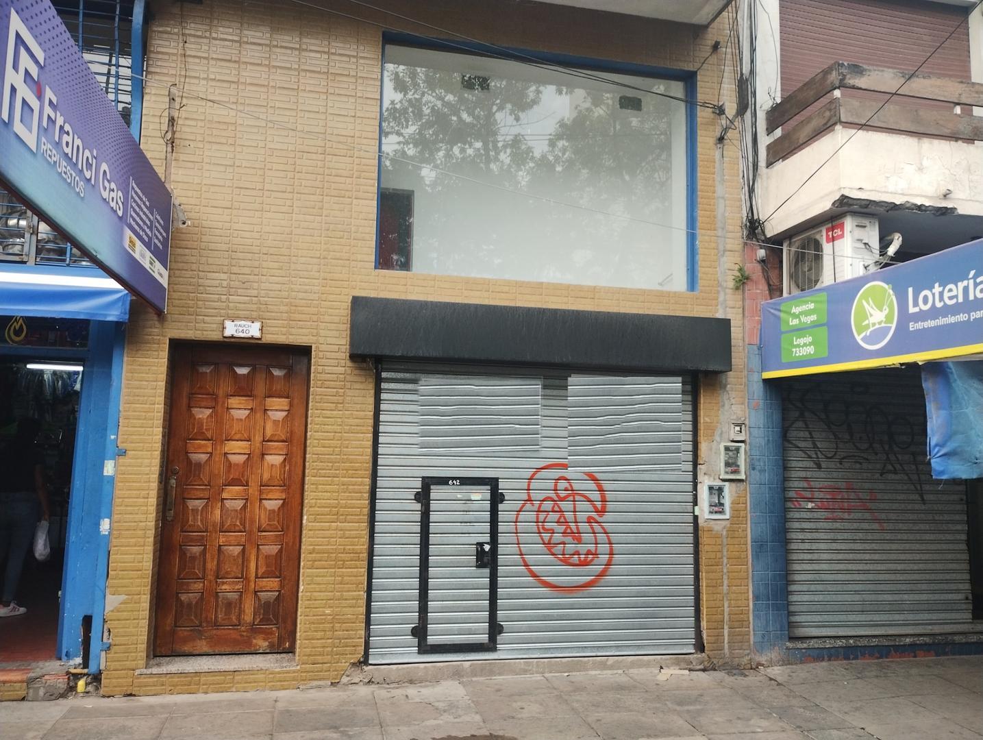 LOCAL COMERCIAL MORON NORTE 150 MTS ESTACION