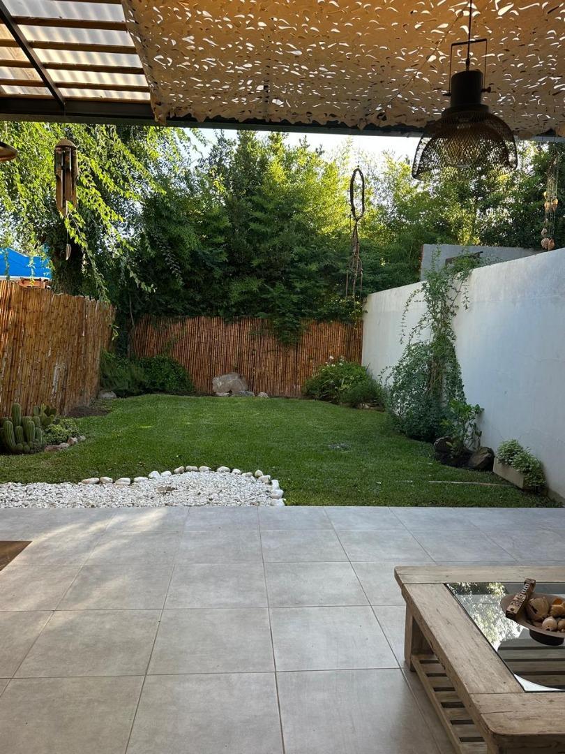 Depto Tipo Casa 3 ambientes con 2 baños