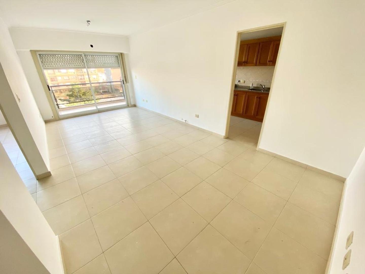 Martín Irigoyen 555 , Piso 3