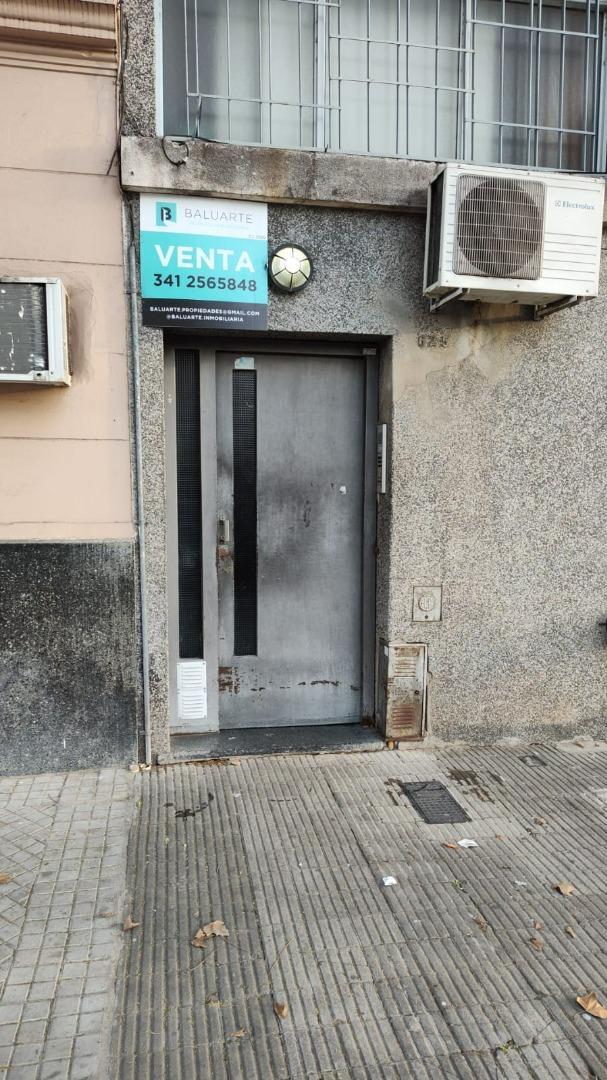 VENTA DEPARTAMENTO 1 PISO ESCALERA