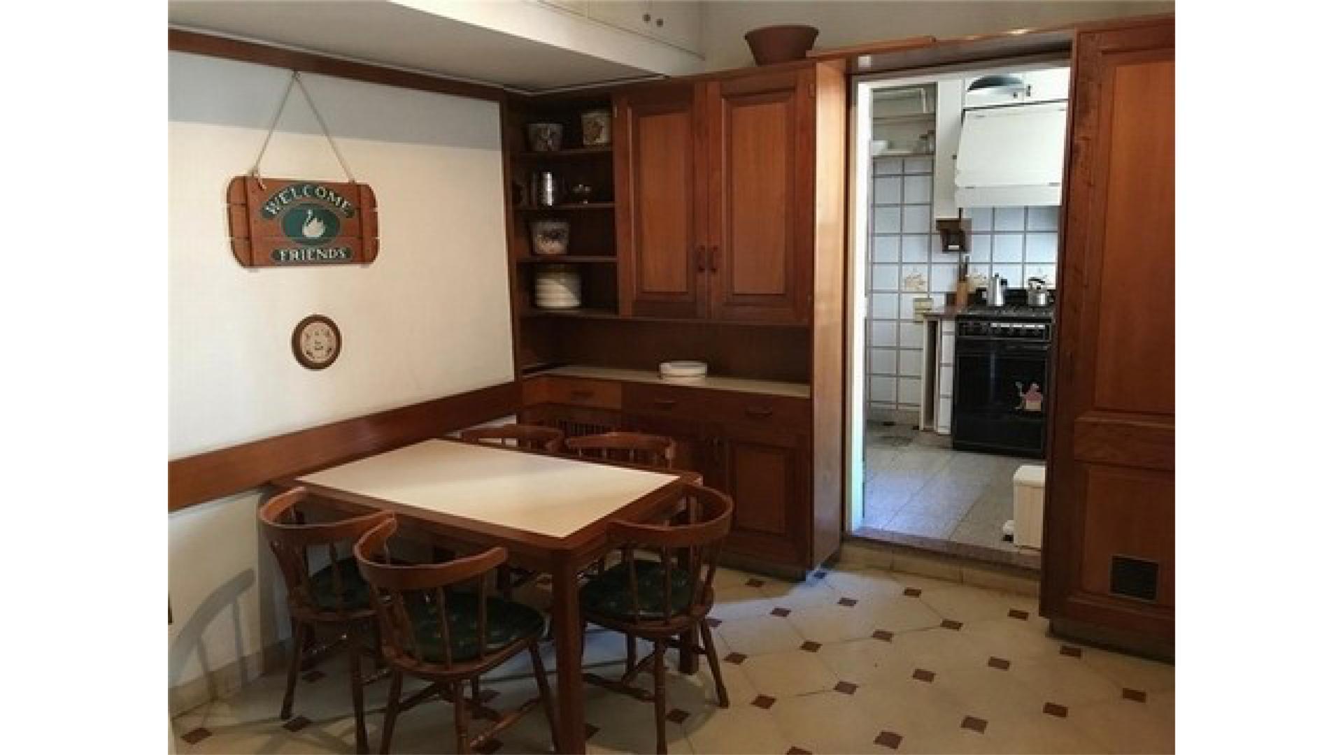 Departamento 4 ambientes con 3 baños