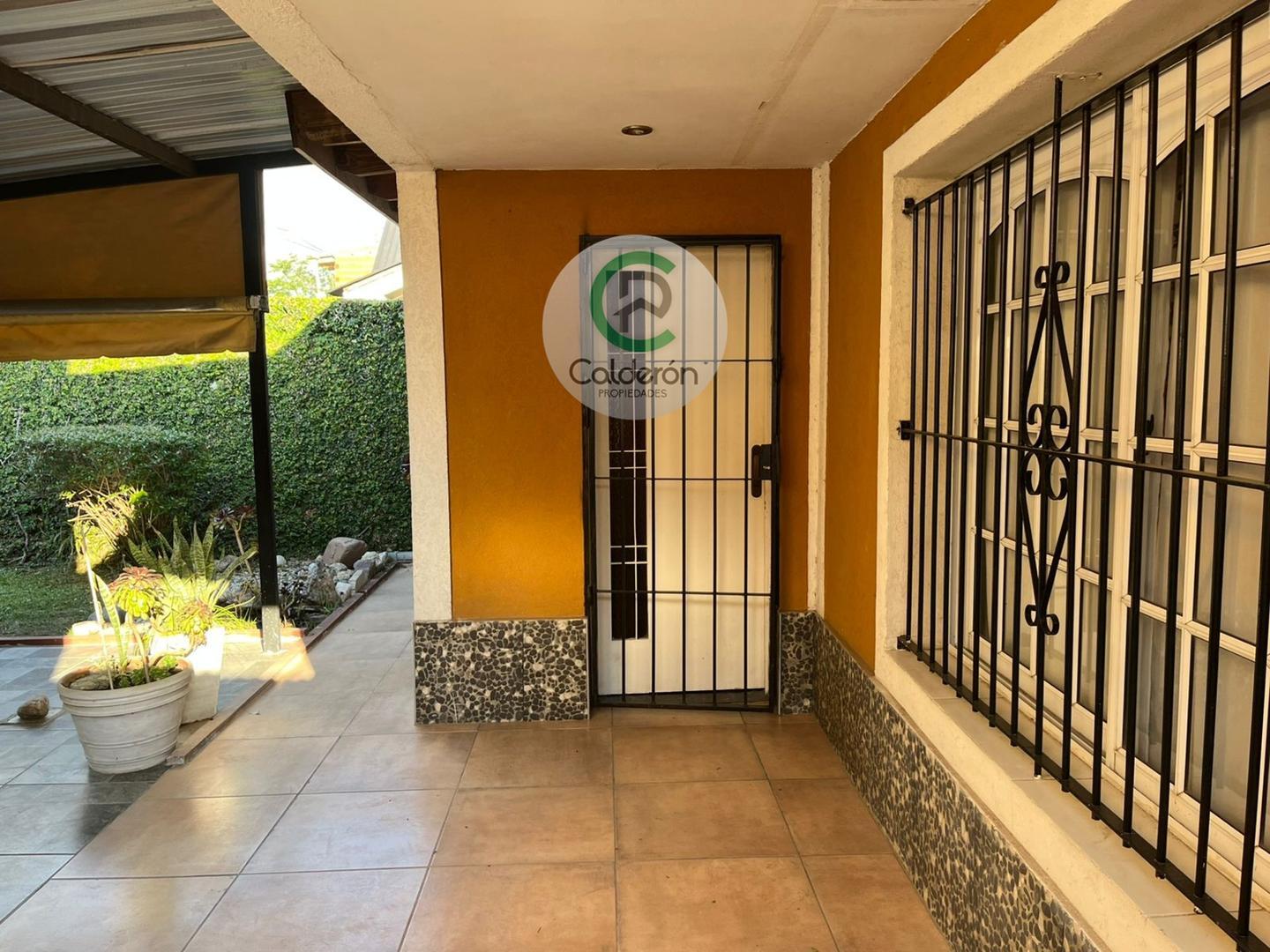 Casa 3 ambientes con 1 baño