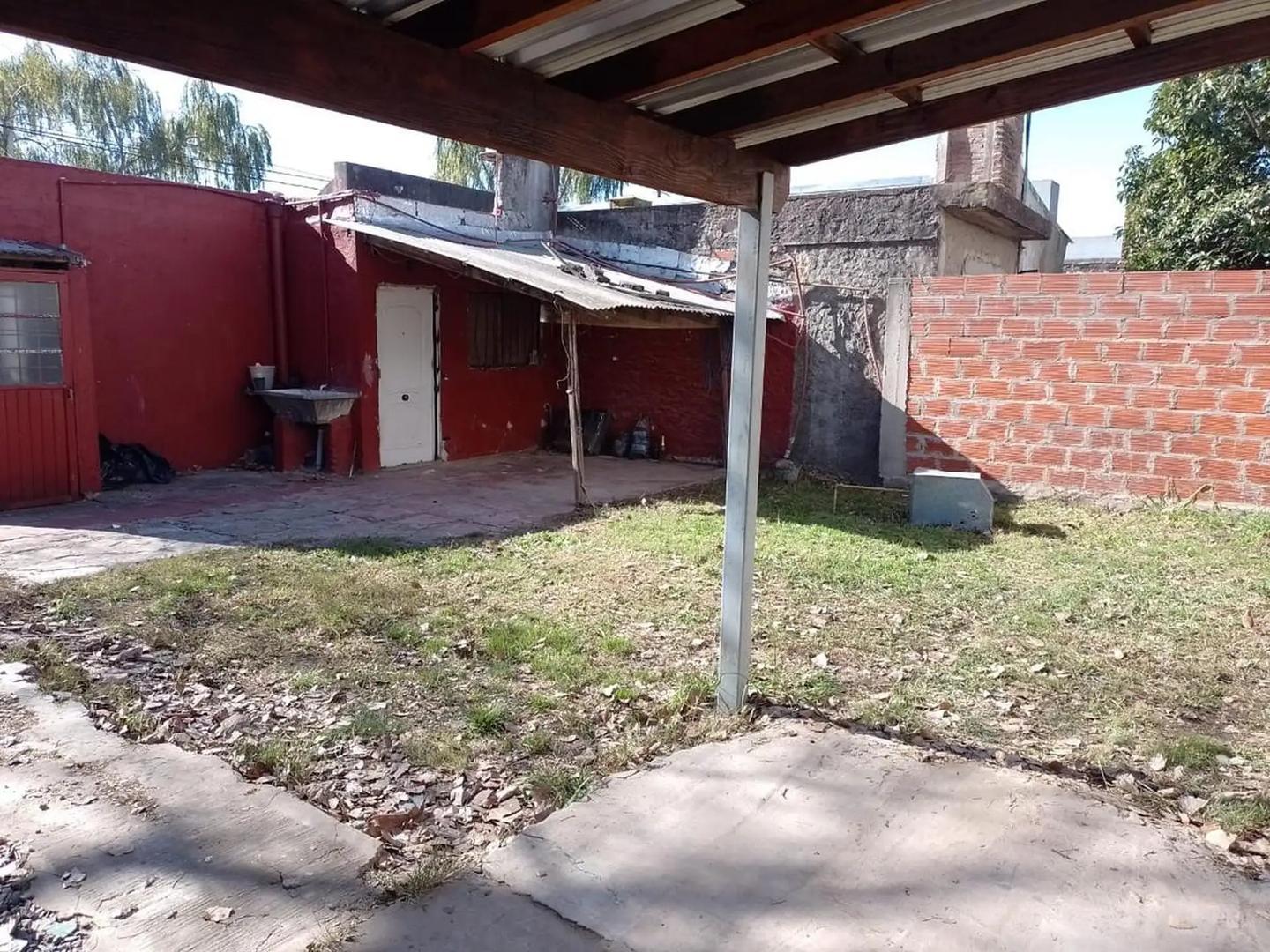 Casa en Venta en Castelar, USD 55.000