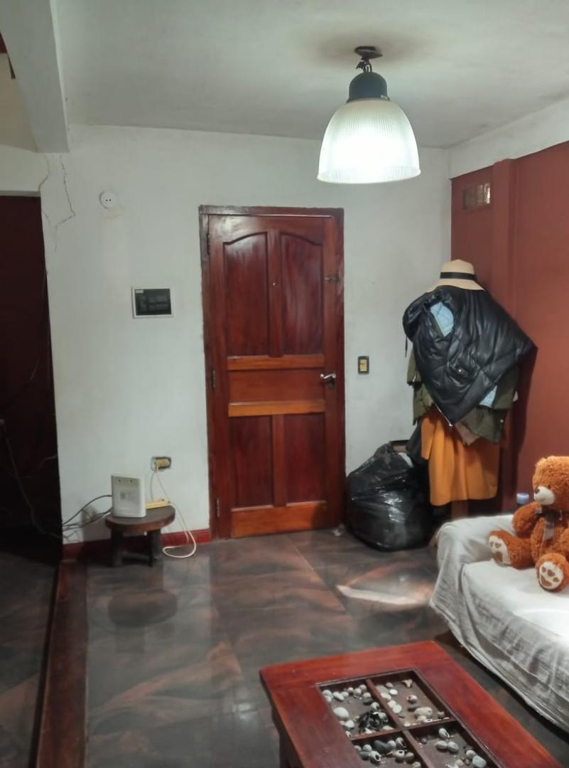 Casa en Alquiler con 1 cochera