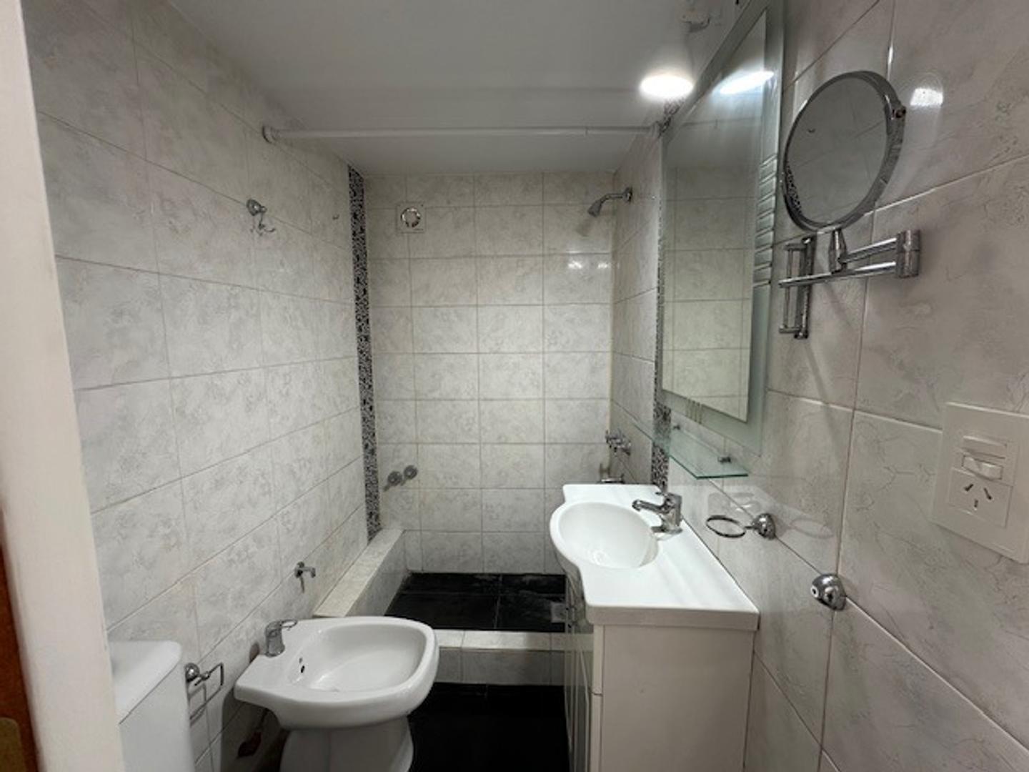 Departamento en alquiler de 3 ambientes en Don Torcuato