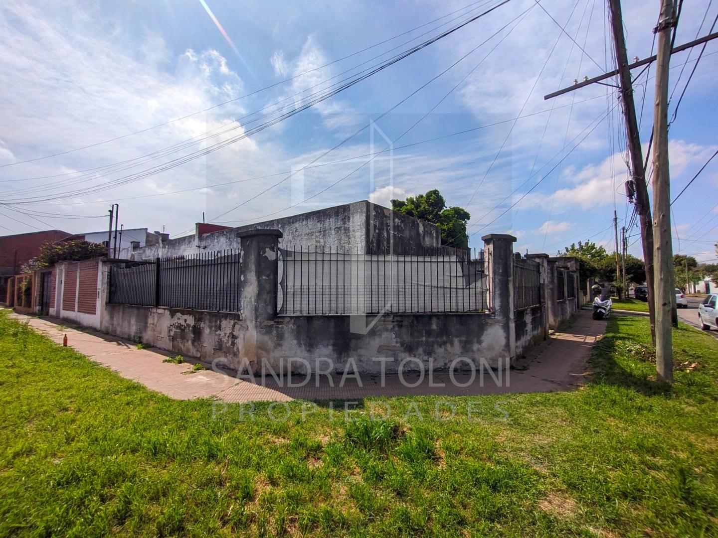 VENTA CASA ITUZAINGO NORTE 4 AMBIENTES COCHERA APTO CREDITO