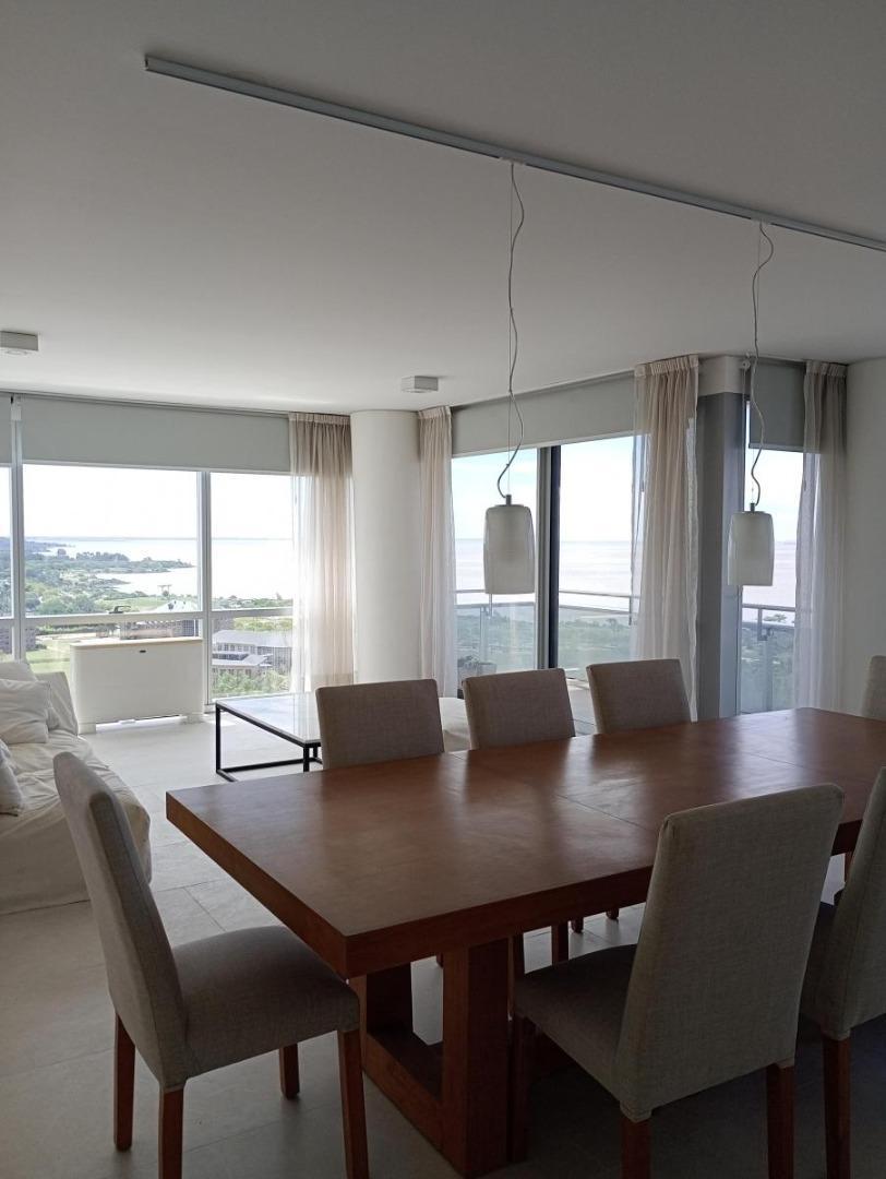 Juan Carlos Cruz 100