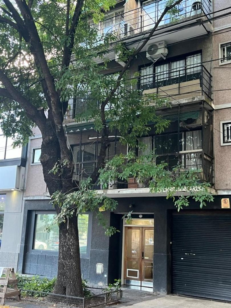 EXCELENTE SEMIPISO FRENTE, BALCON, LAVADERO, BAJAS EXPENSAS